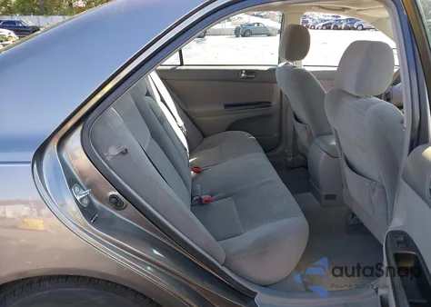 2005 Toyota Camry Le из США, поврежденный, VIN 4T1BE32K15U539569